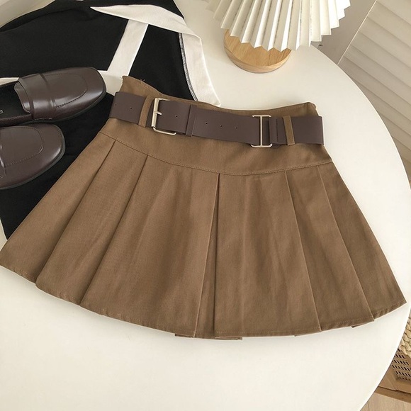 Dresses & Skirts - Elegant Tan Pleated Skirt with Belt